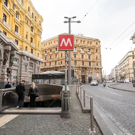 Les Maisons * Naples