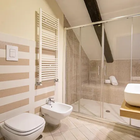 Les Maisons Apartment *