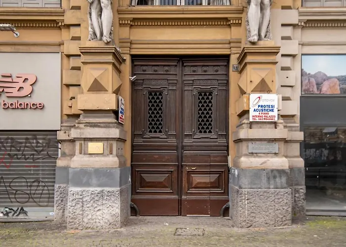 Les Maisons アパート ナポリ