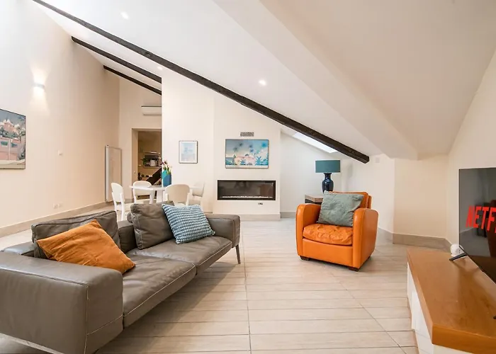 Апартаменты Les Maisons