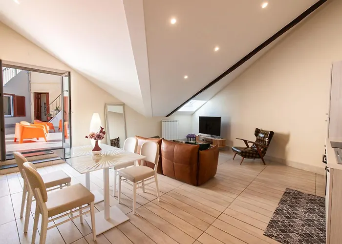 Апартаменты Les Maisons